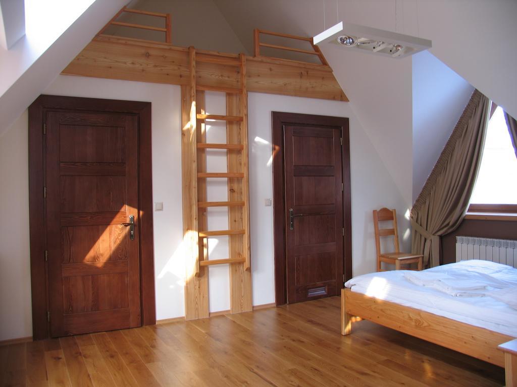 Willa Misiaga Apartamenty Мурзасичле Екстериор снимка